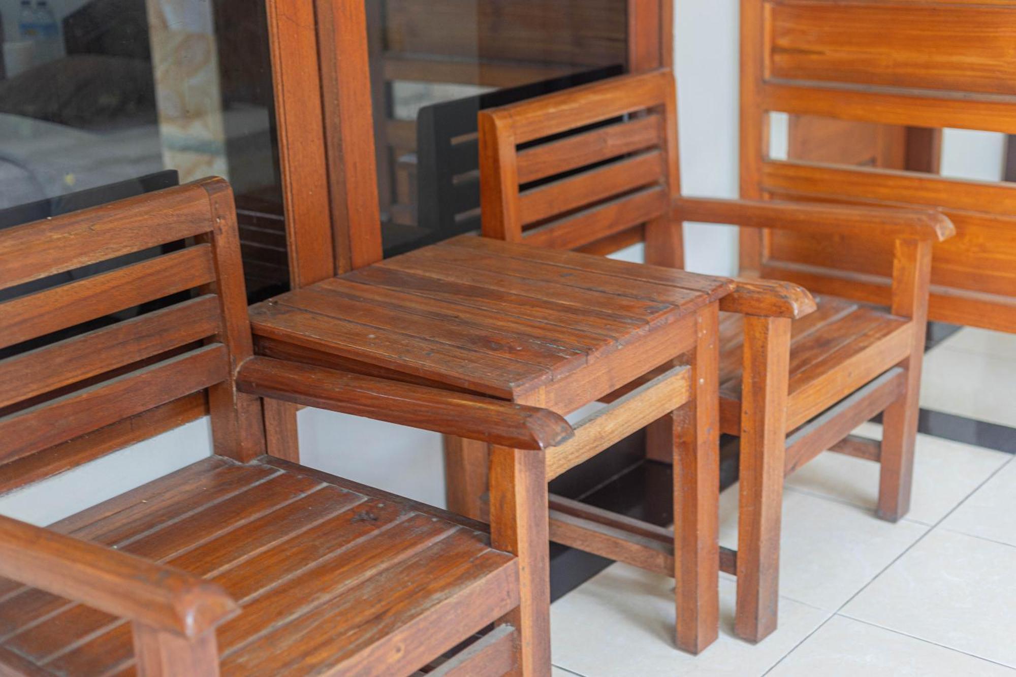 Transit Inn Senggigi Mangsit Exterior foto