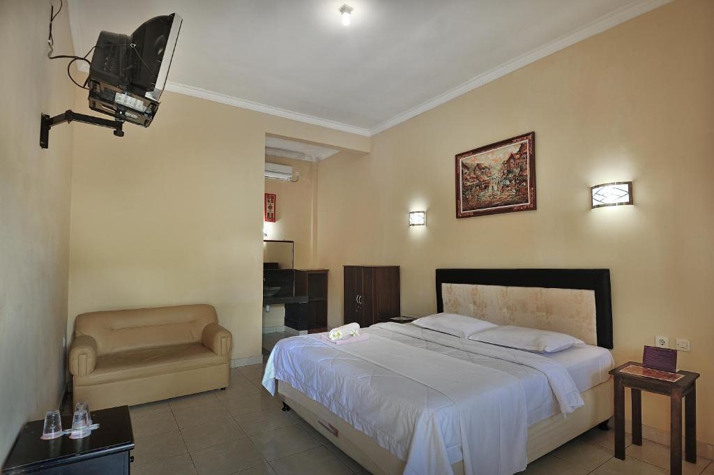 Transit Inn Senggigi Mangsit Exterior foto
